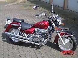 Hyosung GV 125 Cruiser