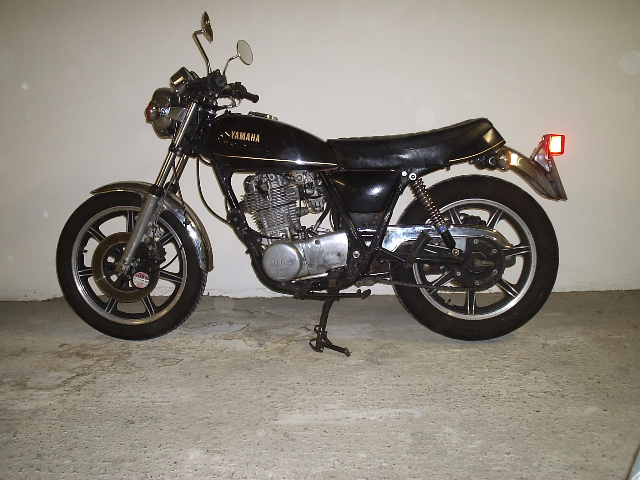 Yamaha SR 500
