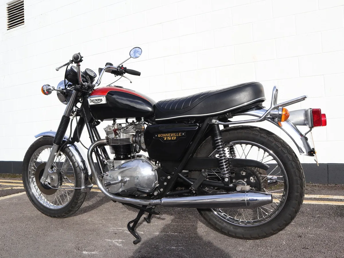 Triumph T 140 D