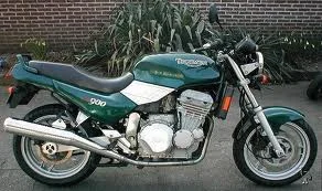 Triumph Trident 900