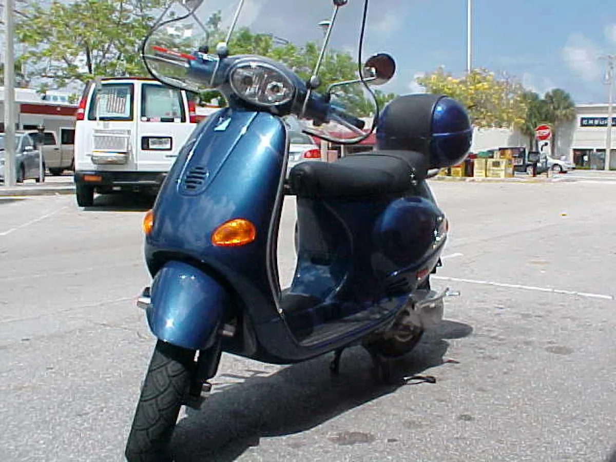 Vespa 50