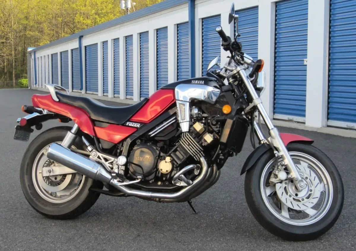Yamaha 700 Fazer