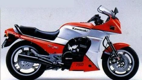 Kawasaki GPZ 500 S
