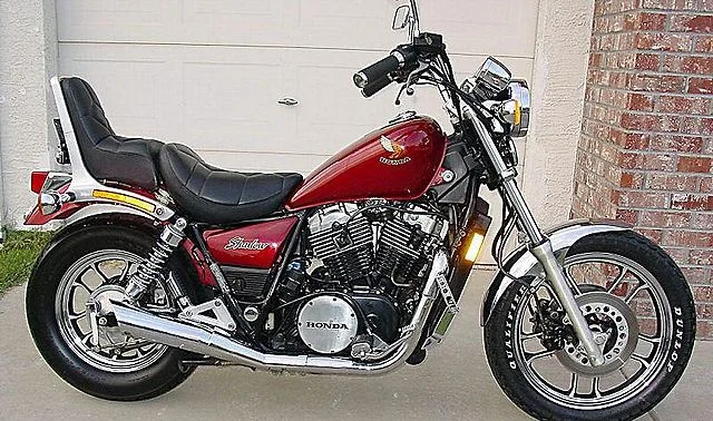 Honda VT 700 C