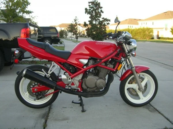 Suzuki Bandit 400