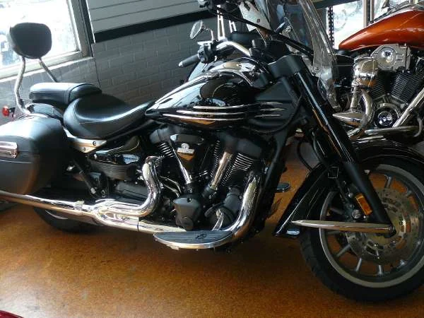 Yamaha Stratoliner Midnight