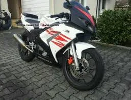Rieju RS2 125