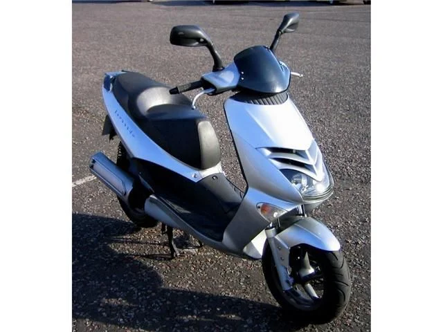 Aprilia Leonardo 125