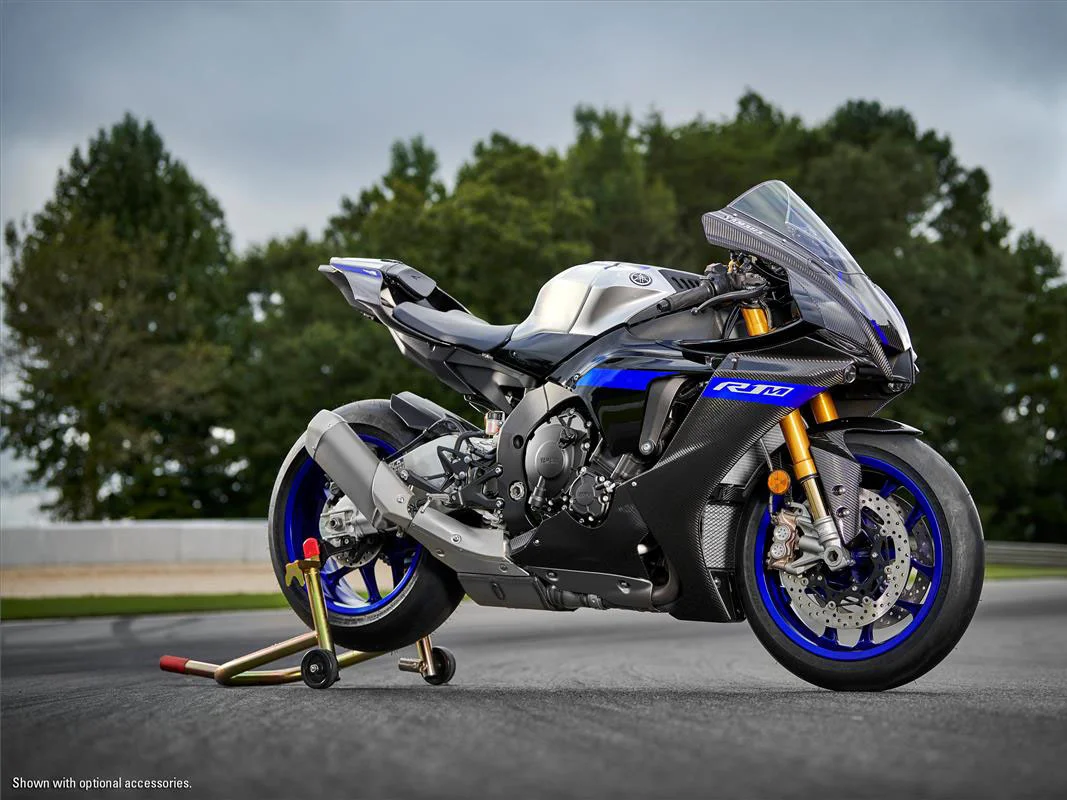 Yamaha R1M