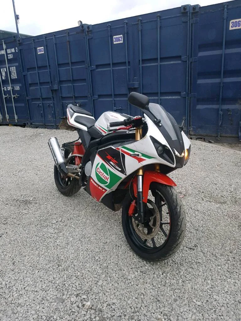Rieju RS3 125