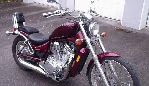 Suzuki VS 750 Intruder
