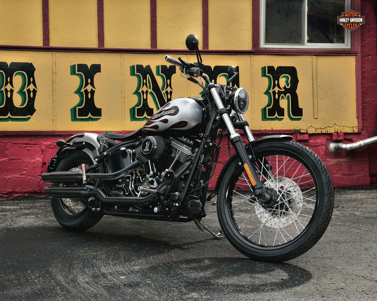 Harley-Davidson Softail Blackline