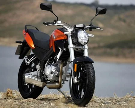 Motorhispania MH7 Naked 125