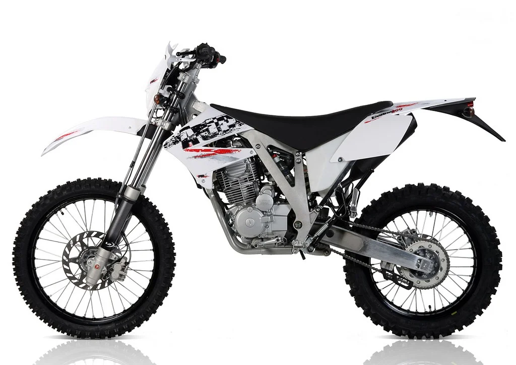 AJP PR4 240 Enduro 2015