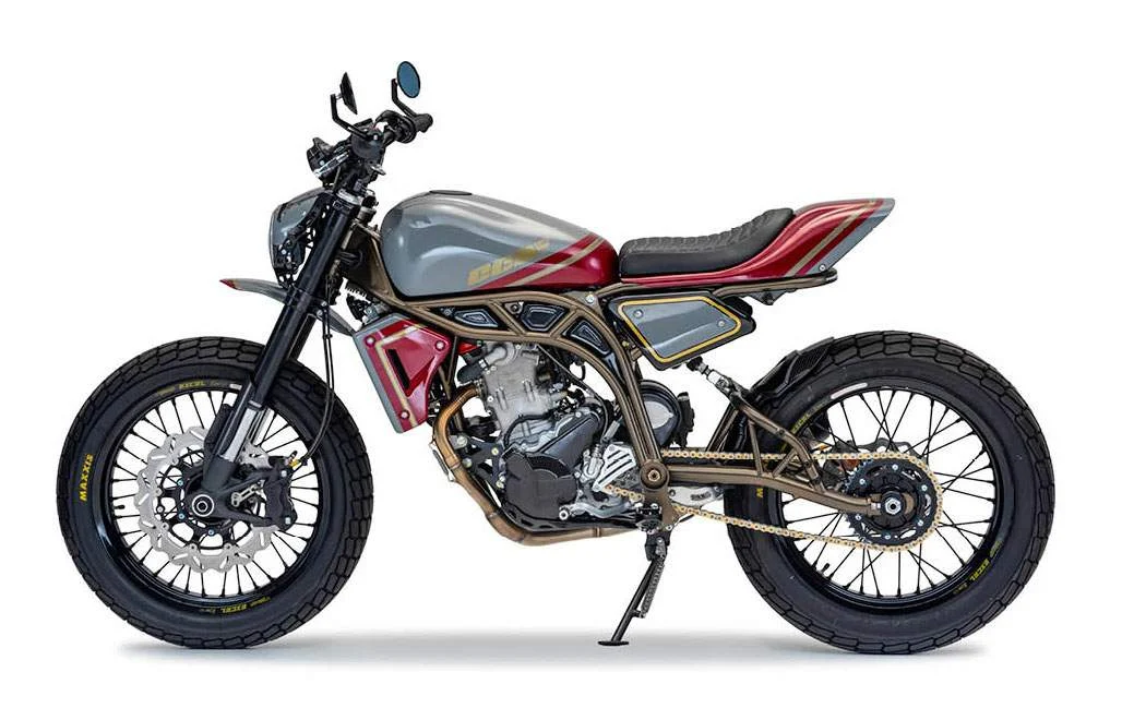 CCM Spitfire Street Tracker 2022