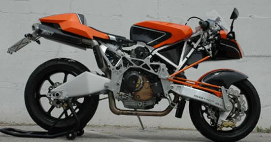 Vyrus 984 C3 V2
