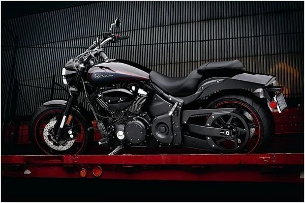 Suzuki Boulevard M109R2