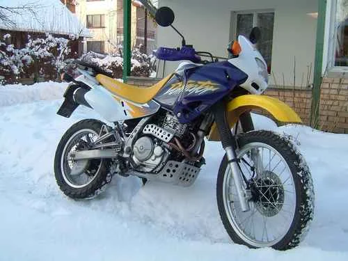 Honda NX 650 Dominator