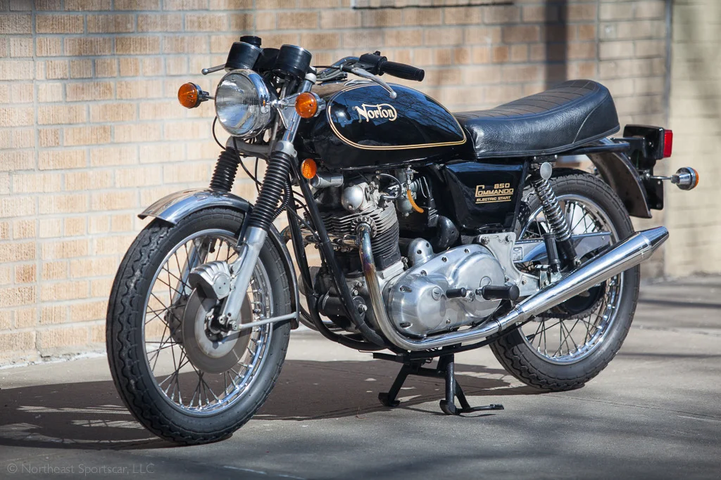Norton Commando 850 Interstate