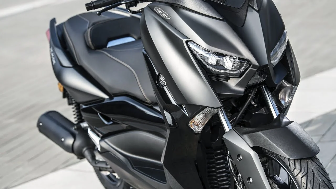 Yamaha XMAX 125 Iron Max