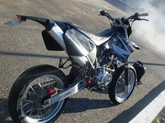 AJP PR4 125 SM 2010