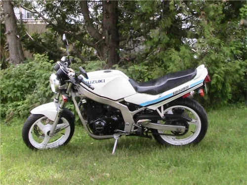 Suzuki GS 500 E