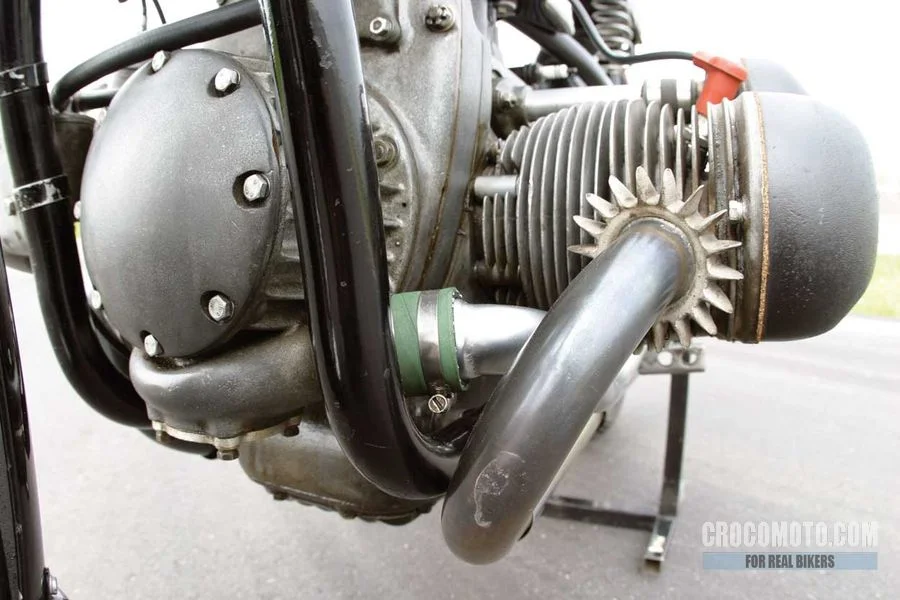 BMW R12 Single Carb