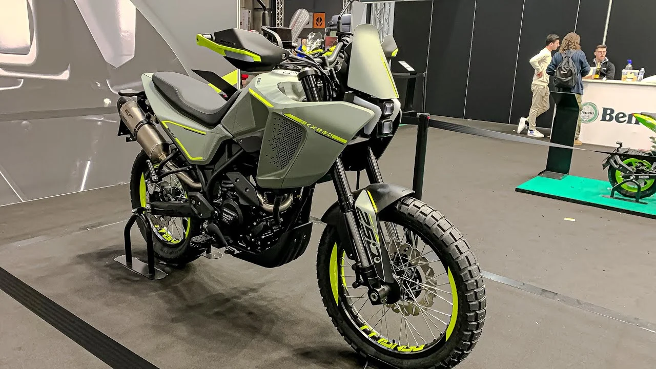 Benelli BKX 250 2023