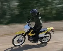 Suzuki DR 200