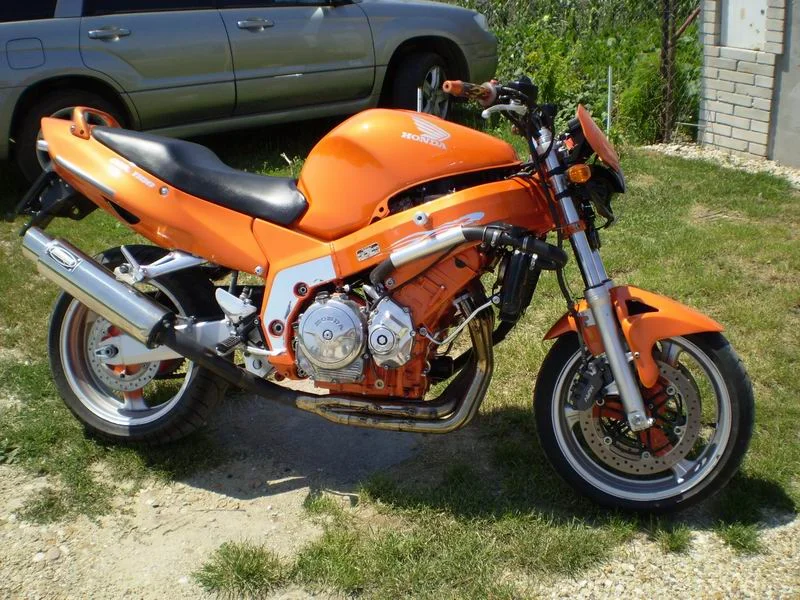 Honda CBR 1100 XX Super Blackbird