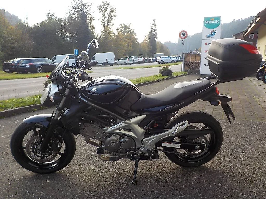 Suzuki SFV 650 ABS