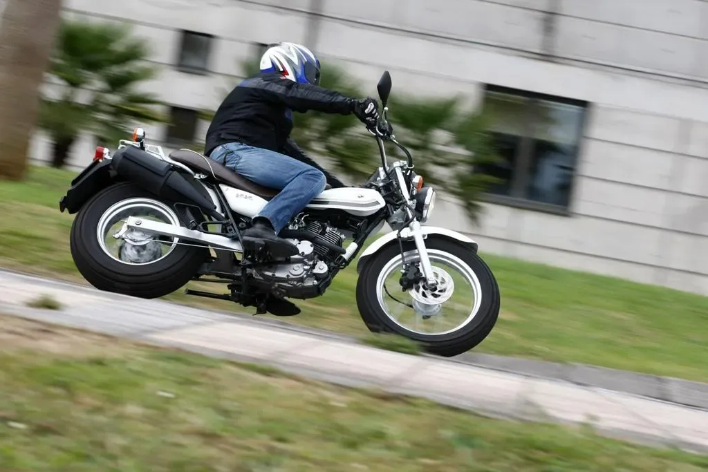 Suzuki Van Van 125