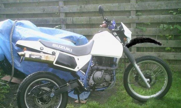 Suzuki DR 650 RSE