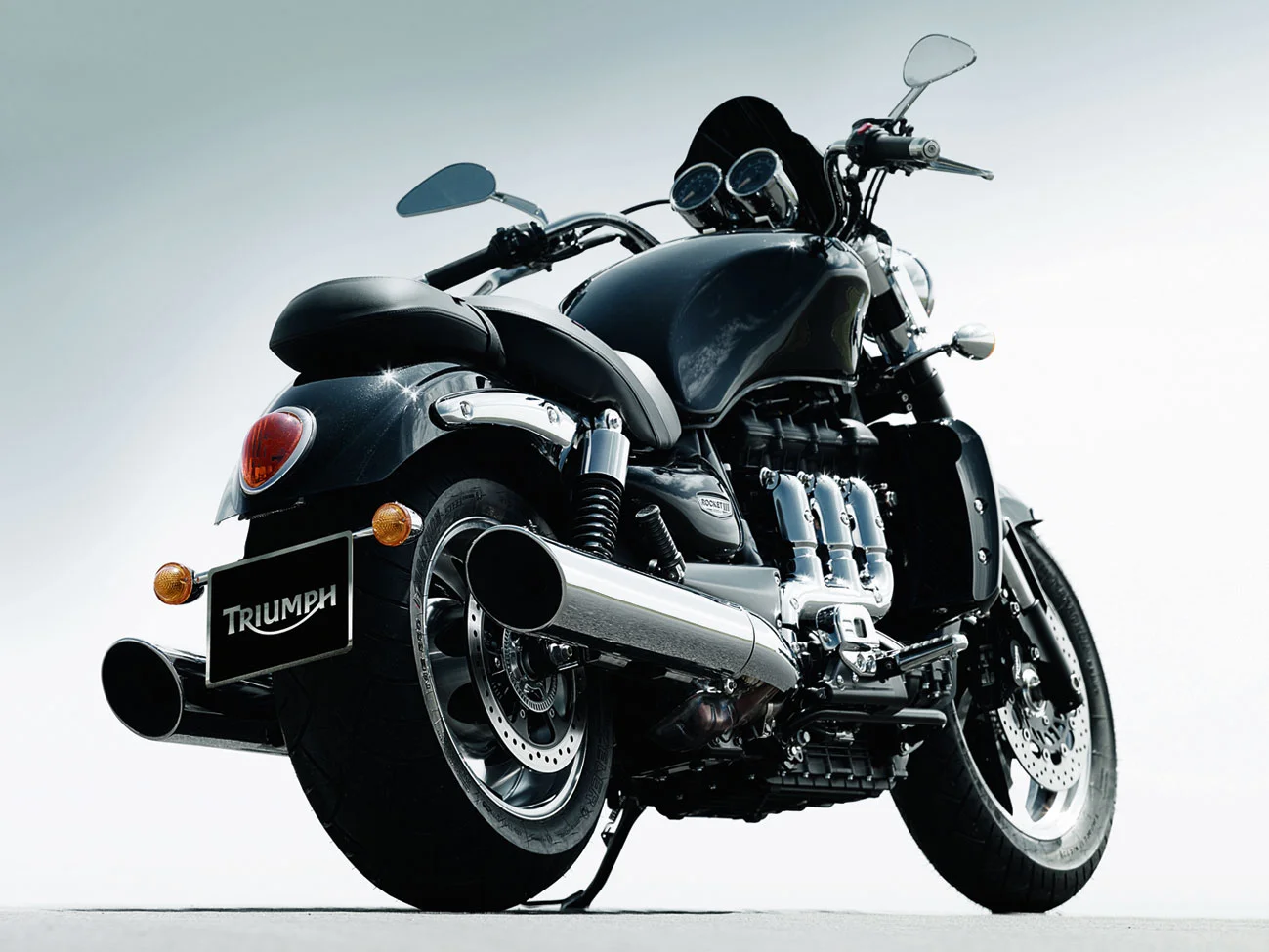 Triumph Rocket III Roadster