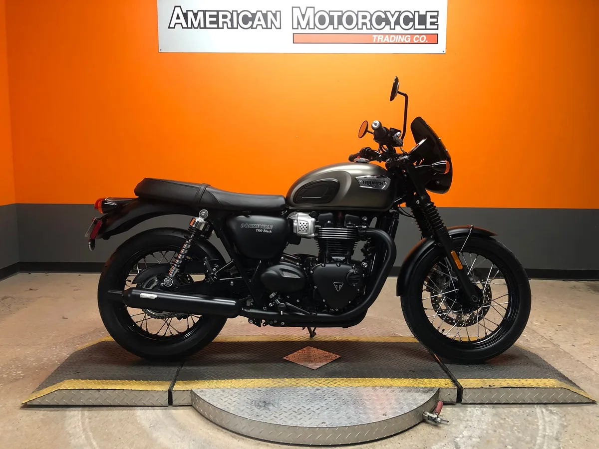 Triumph Bonneville T 100 Black