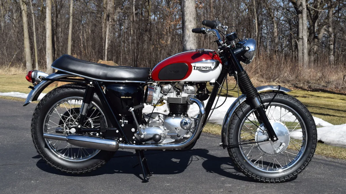 Triumph Bonneville T 120 C Street Scrambler