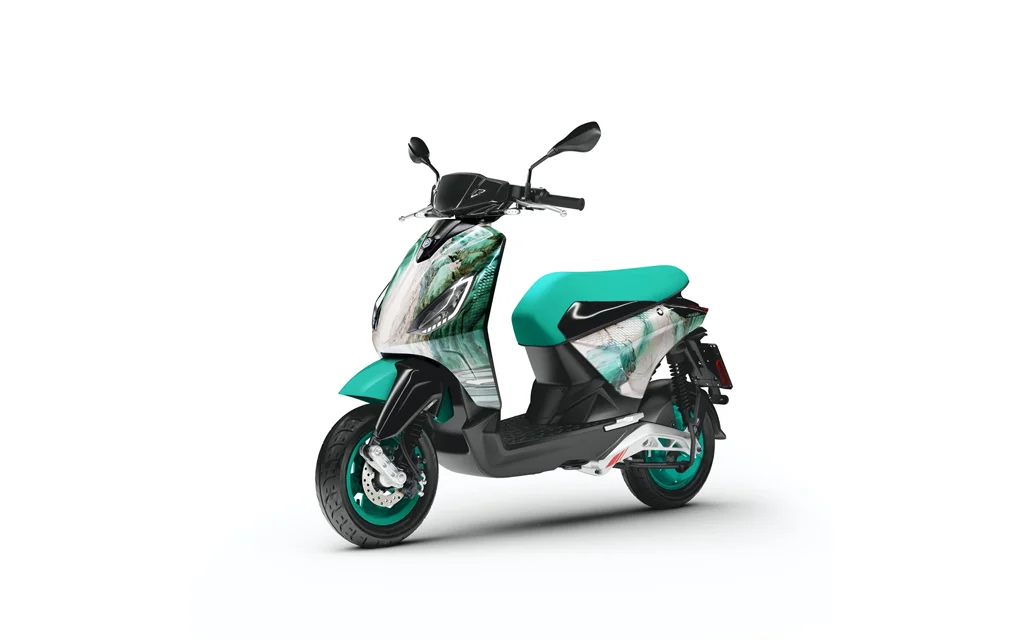 Piaggio 1 Feng Chen Wang