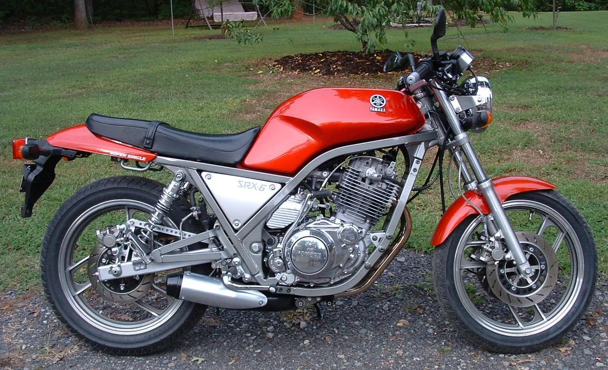 Yamaha SRX 6