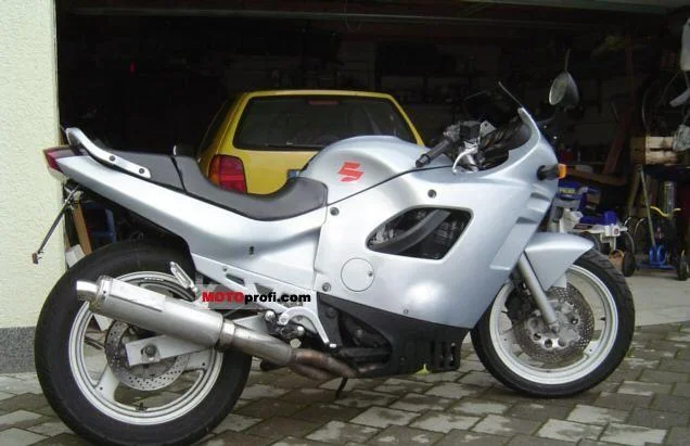 Suzuki GSX 600 F