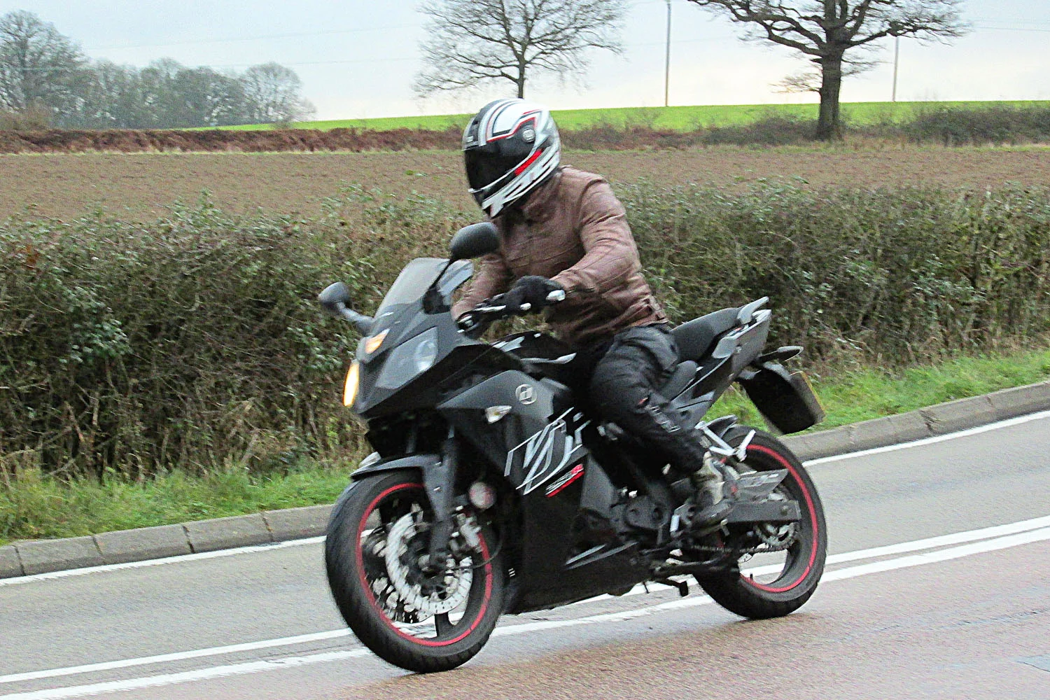 Daelim Roadsport 250