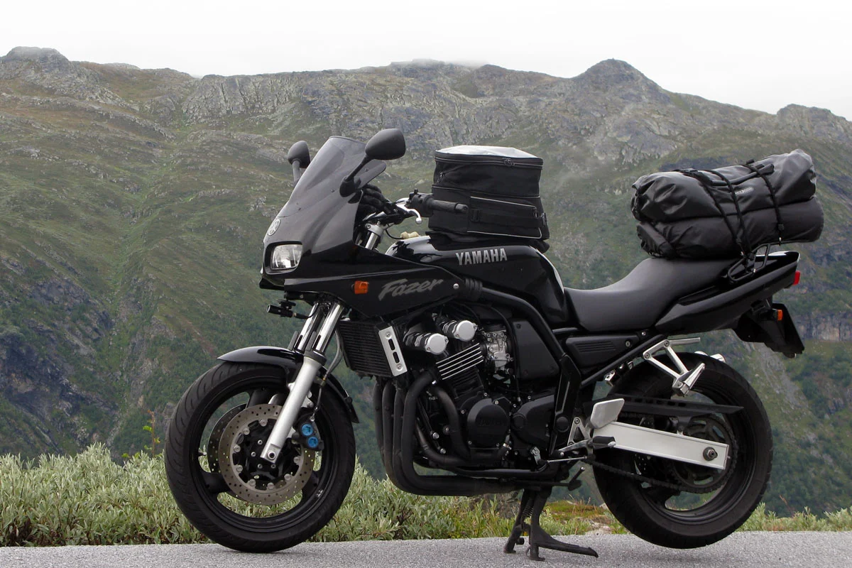 Yamaha FZS 600 Fazer