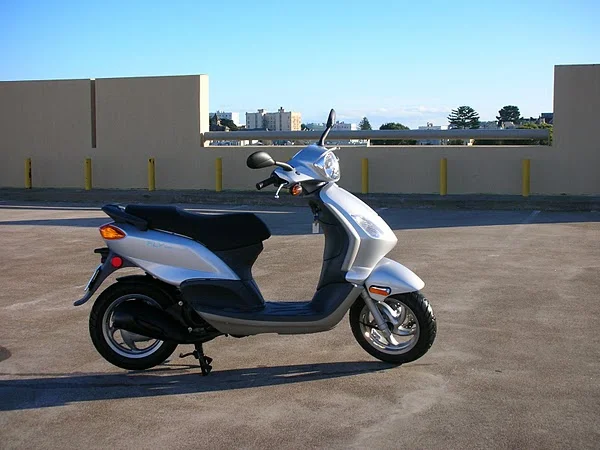Piaggio Fly 150