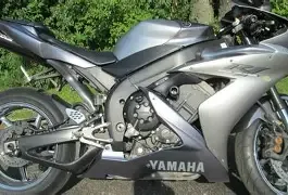 Yamaha YZF-R 1