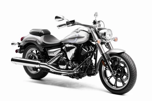 Yamaha V Star 1100 Custom