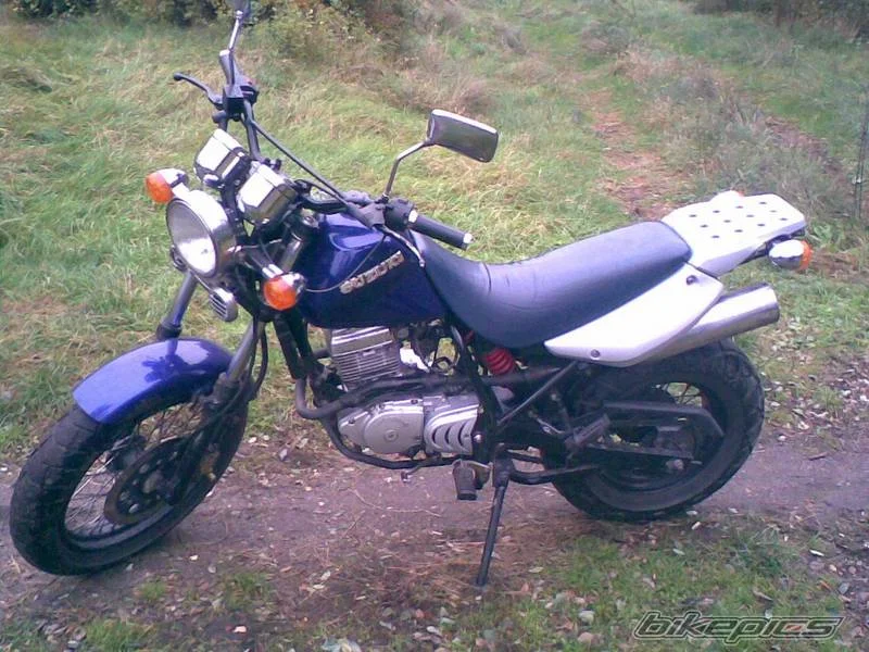 Hyosung Karion RT 125