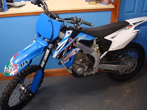TM MX 250 F