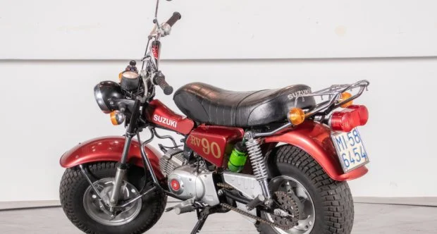 Suzuki RV 90
