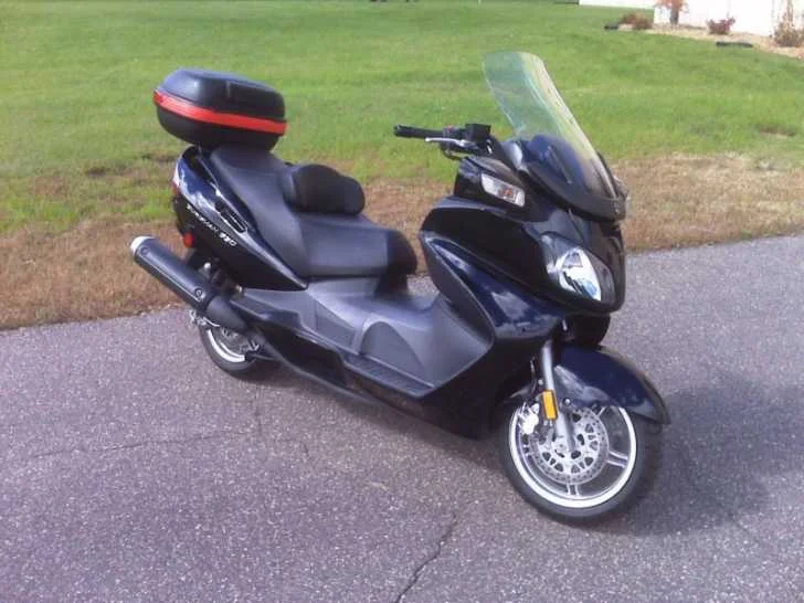 Suzuki Burgman 650