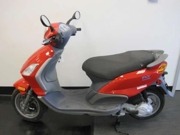 Piaggio Fly 50