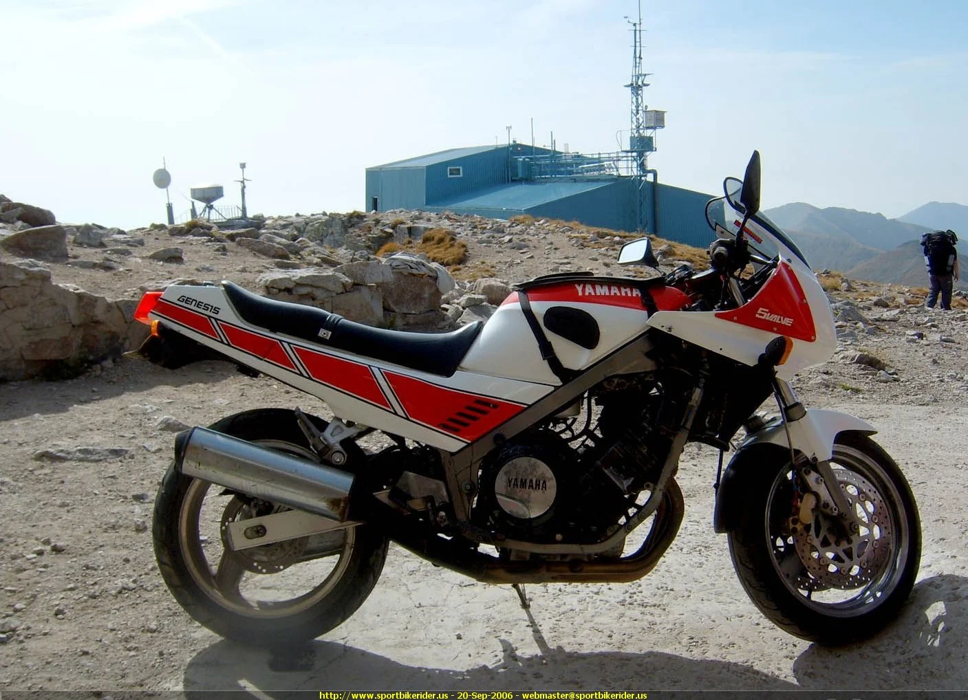 Yamaha FZ 750